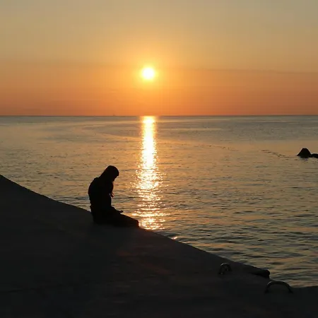 לינה וארוחת בוקר Le Saline קרביה