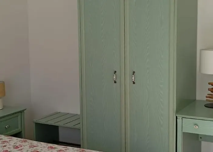 Alojamento de Acomodação e Pequeno-almoço Le Saline 3*